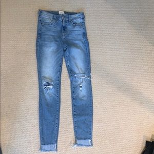 id:23 Jeans